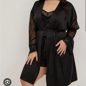 NWT Torrid black satin lace sleeve robe.